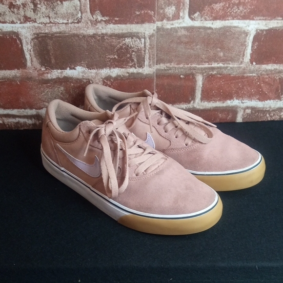 Nike Shoes Mens Size 7 SB CHRON 2 Salmon Pink/Gum Skateboarding Suede DM3493-605 - Picture 1 of 8